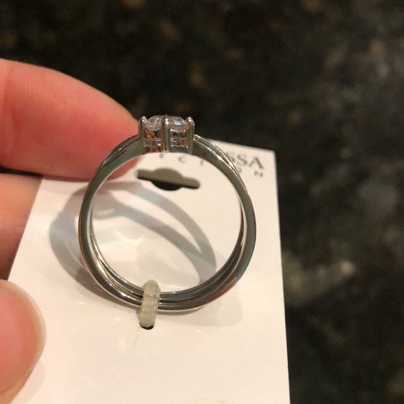 Tara Vanessa Collection Engagement Ring Set - Picture 2 of 4